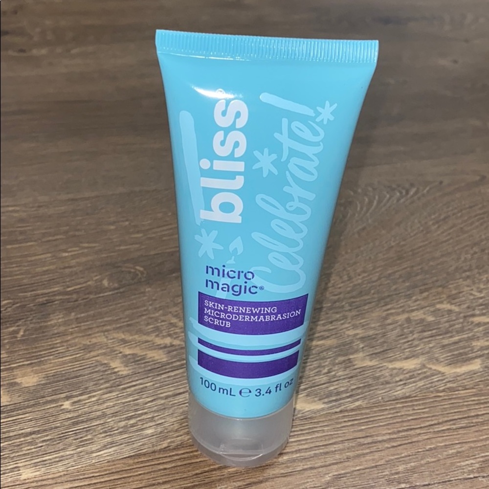 Bliss Microdermabrasion Scrub